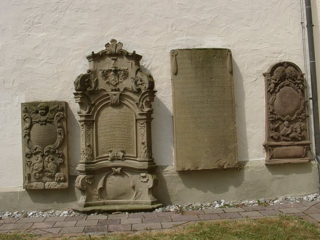 Grabdenkmal