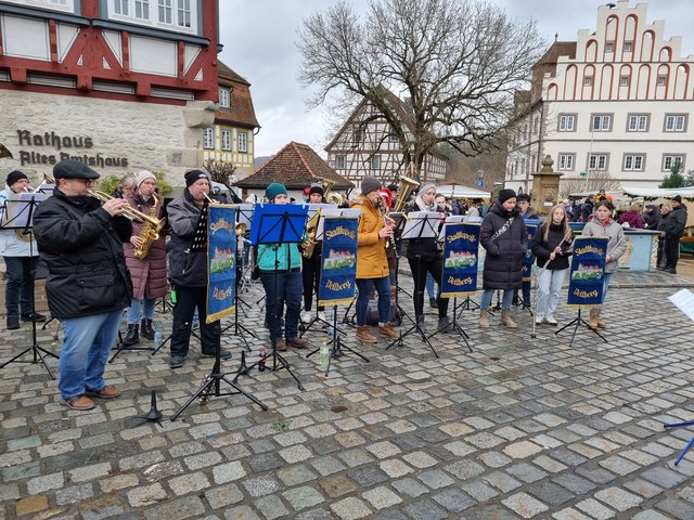 Die Stadtkapelle Vellberg spielte am Sonntag für uns weihnachtliche Musik.