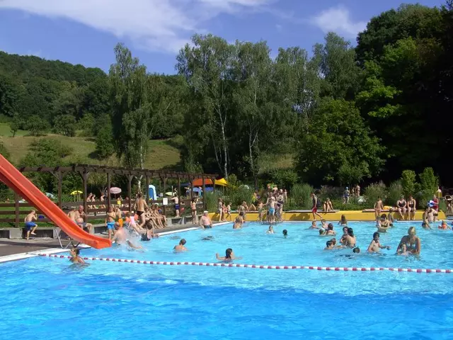 Das Freibad sucht Dich! Werde Rettungsschwimmer/in und hilf mit als Aufsicht im Freibad Vellberg