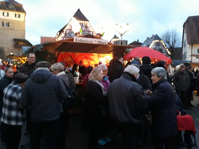 Erneut auf dem Christkindlesmarkt anzutreffen war auch der Kulturkreis Vellberg. 