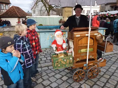 Zum 32. Mal haben wir am 10. und 11. Dezember 2011 unseren beliebten Christkindlesmarkt in unserem hell erleuchteten Städtle veranstaltet.