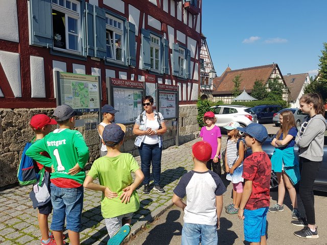 Treffpunkt an der Thementafel im Städtle