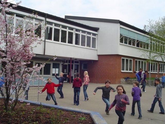 Schule Vellberg Pausenhof